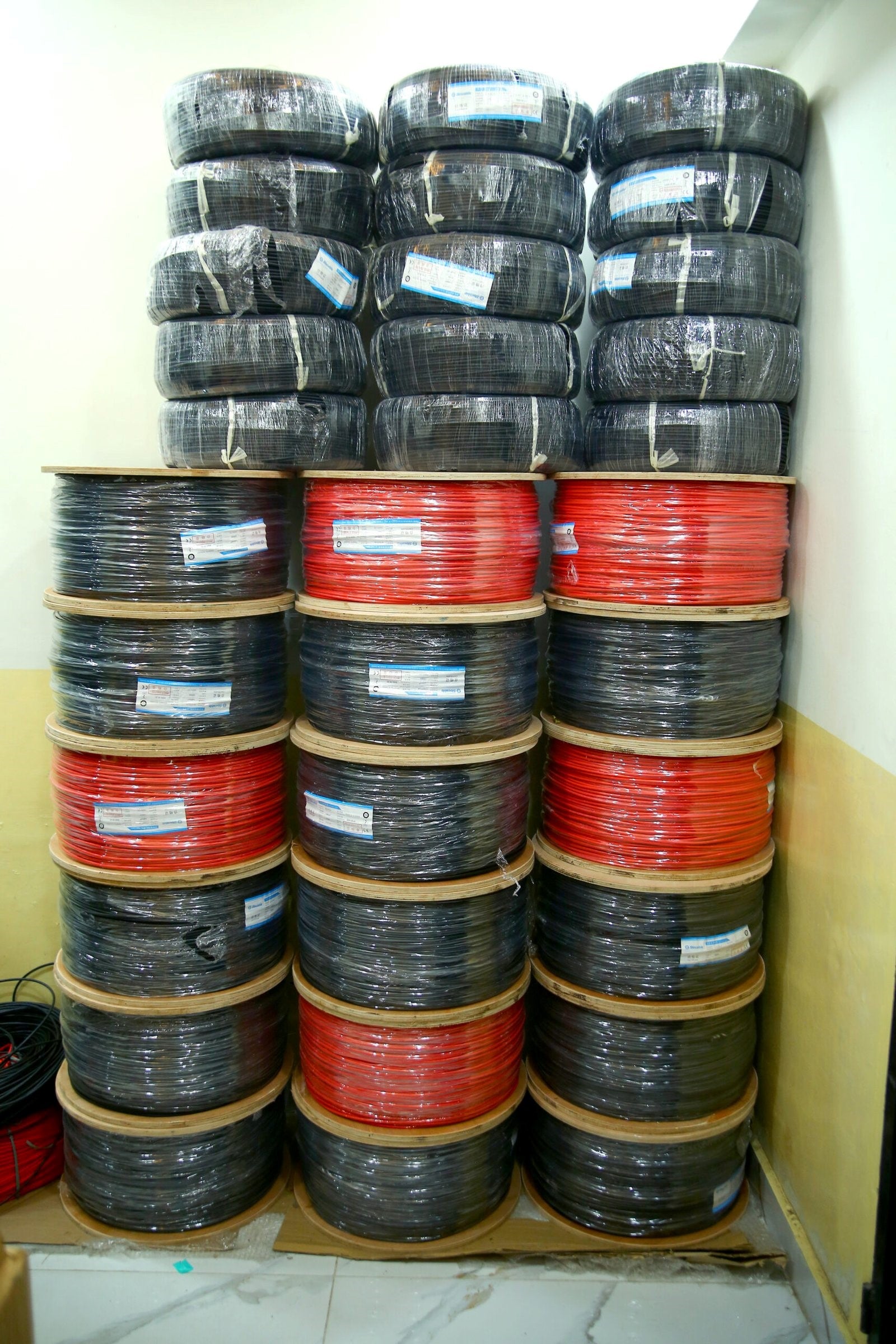 1500V Dc Slocable TUV XLPE-XLPE-Tin Copper Double Insullation Solar Cable / DC Cable, Single Core 4mm2, For Solar PV Systems